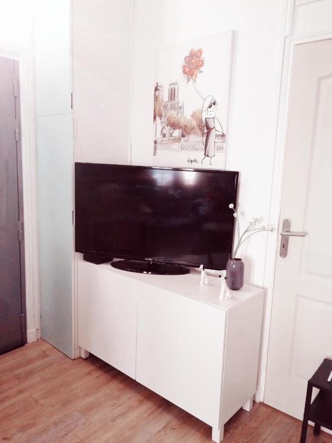 Studio Situe Dans Un Quartier Calme Et Residentiel A Montrouge A Seulement 2 Minutes Du Metro Exterior photo